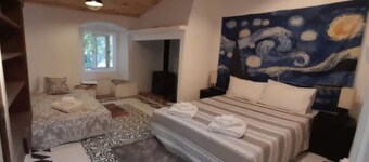 Casa Velha Escusa 

Old 2-bed house between Castelo de Vide and Castelo Marvao