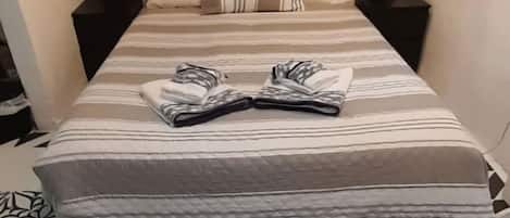 2 Schlafzimmer, Bügeleisen/Bügelbrett, WLAN, Bettwäsche