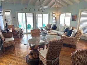 Smart TV, printers - Diamond in Paradise-Hear the waves, feel the breezes from this 3 bedroom villa! (Christiansted)