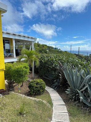 Property grounds - Diamond in Paradise-Hear the waves, feel the breezes from this 3 bedroom villa! (Christiansted)
