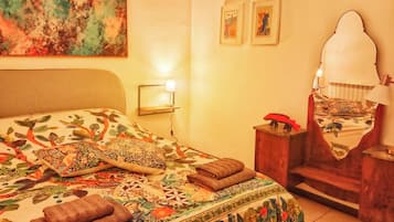 1 dormitorio, tabla de planchar con plancha, cuna de viaje y wifi