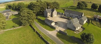 Hurdlow Grange - 6 properties nestled around a courtyard, with a multifunctional space & games room
