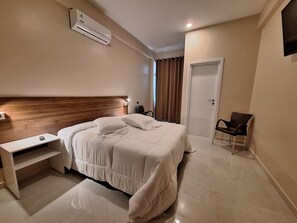 Tabla de planchar con plancha y wifi gratis