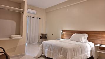 Iron/ironing board, free WiFi