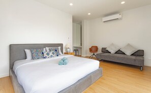 4 bedrooms, WiFi, bed sheets