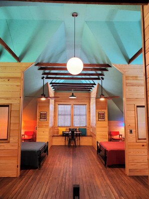 5 chambres, bureau, fer et planche à repasser, Wi-Fi