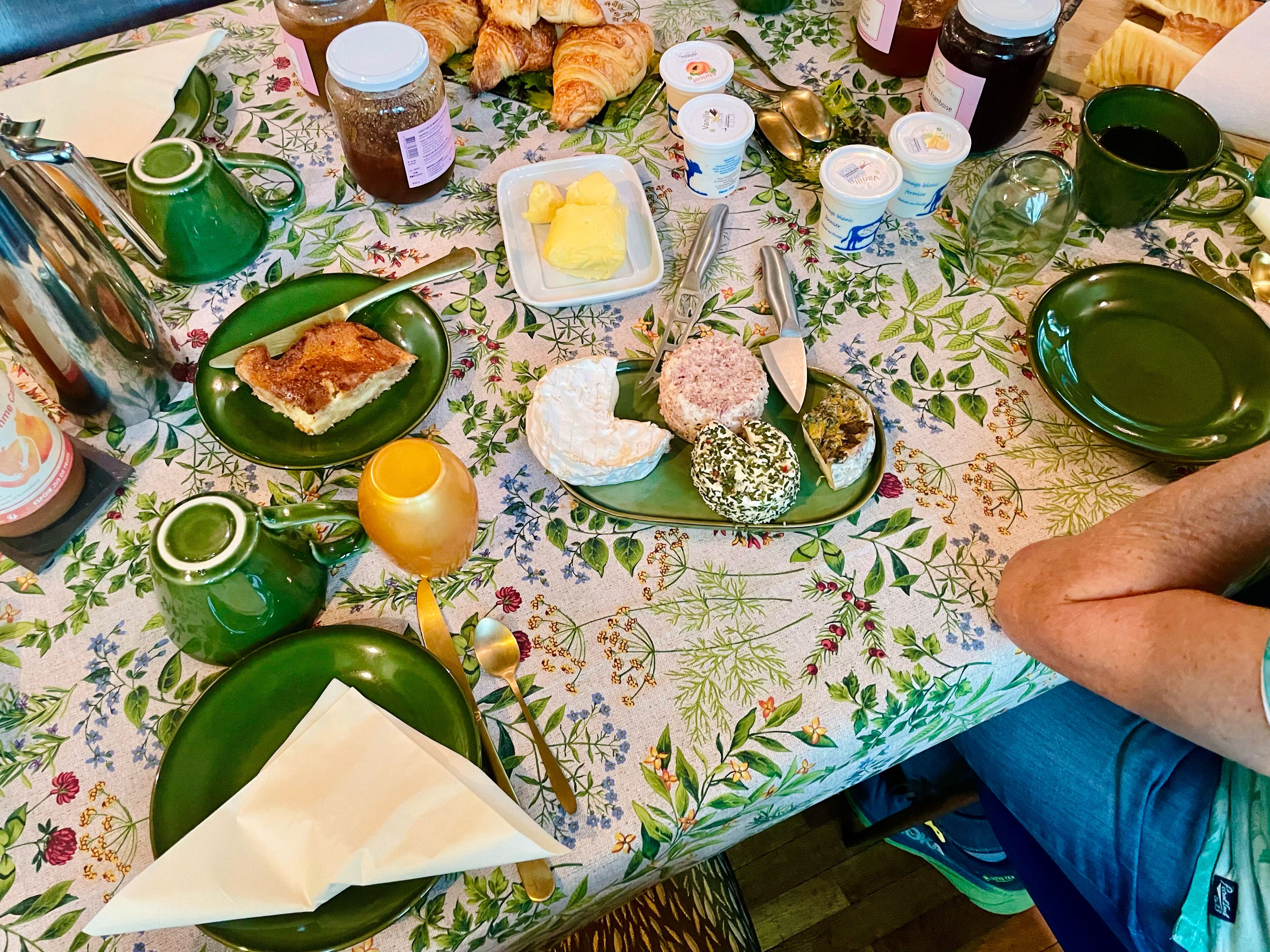 Free daily continental breakfast