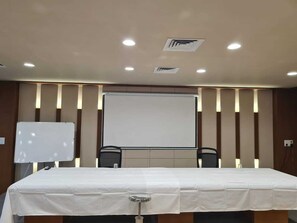 Meeting facility - Club Azzurro Resort - Nalsarovar (Bavla)