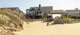 Direct Oceanfront Access*Hot Tub*Neighborhood Pool