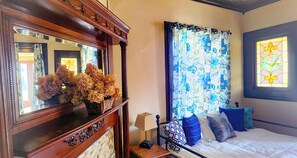 2 bedrooms, iron/ironing board, WiFi, bed sheets - Petfriendly 2-bedroom apartment with AC only on bedroom & WiFi in Norwich (Norwich)