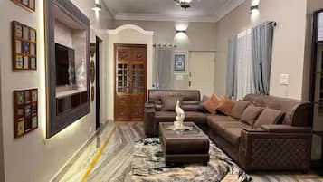 Luxury Apartment | Living area