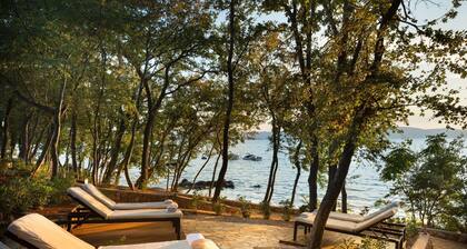 Holiday Home Amber Luxury in Atea Resort, Njivice