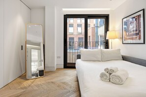 3 chambres, fer et planche à repasser, lit parapluie, Wi-Fi gratuit