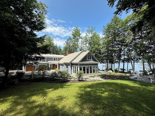 Private Lakefront Estate with 180 Degree Views