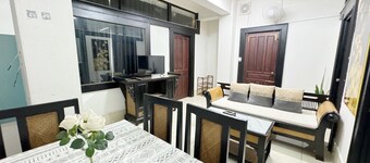 Cozy 2-bedroom apartment in awesome Vientiane with AC, WiFi