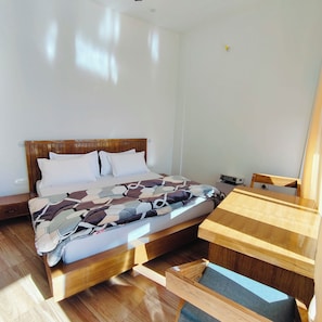 Luxury Double Room, Mountain View | Desk, free WiFi - Hasuli Hotel  (Ukhimath)
