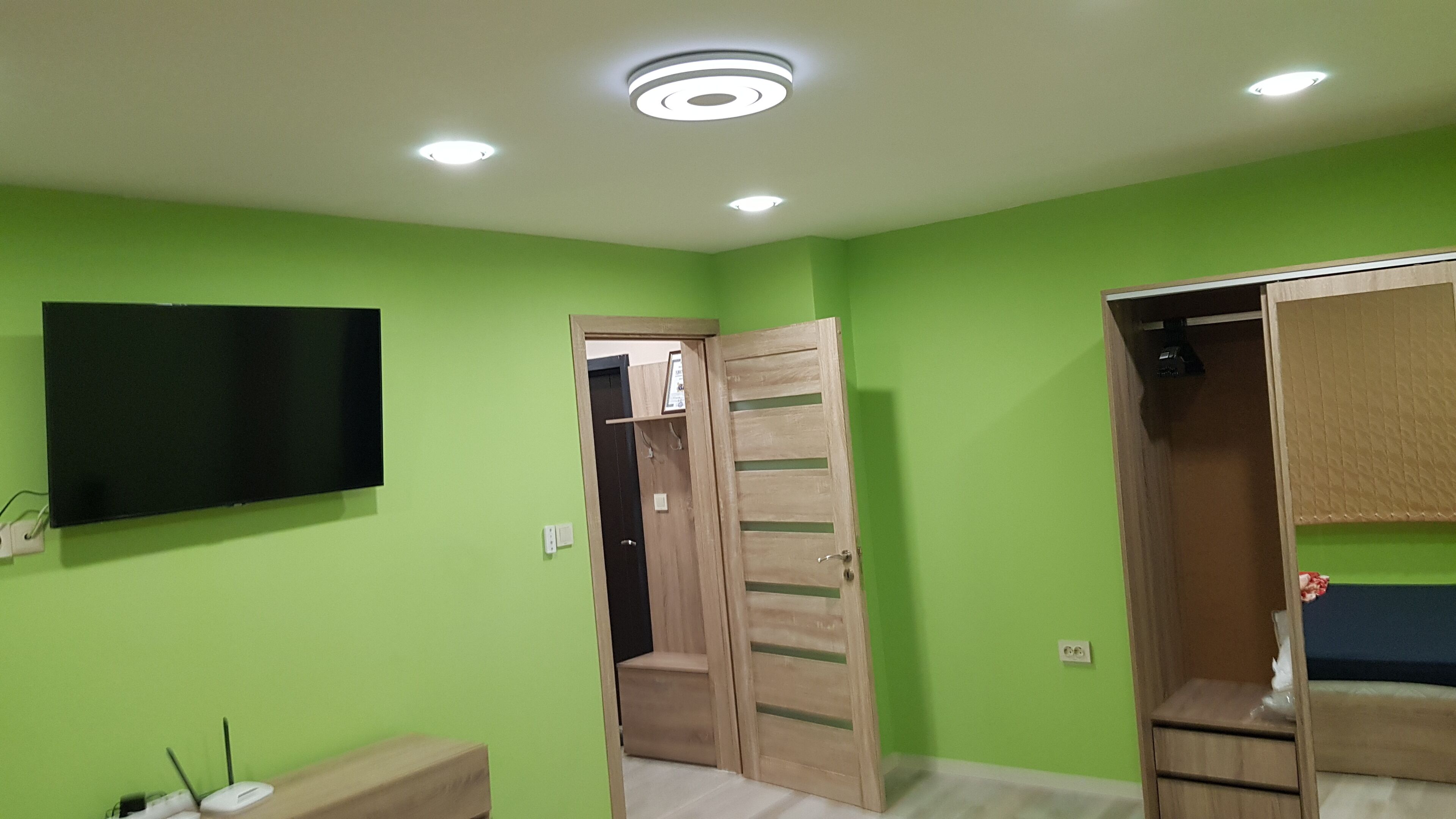 2 chambres, fer et planche à repasser, Wi-Fi, draps fournis