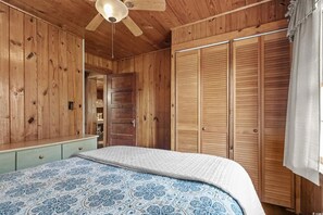 5 chambres, fer et planche à repasser, accès au Wi-Fi (inclus)