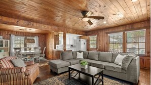 Smart TV - Holly Haven 1706: 5  BR, 3.5  BA House in North Myrtle Beach, Sleeps 16 (North Myrtle Beach)