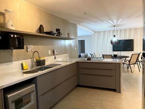 Fridge, microwave, oven, stovetop