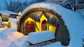 Classic Triple Room | In-room safe, individually decorated, individually furnished