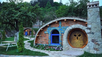 Caja de seguridad en la habitación y decoración personalizada