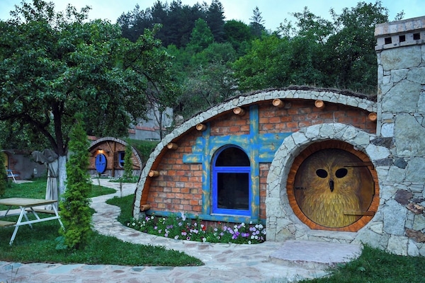 Comfort-Dreibettzimmer | Zimmersafe, individuell dekoriert, individuell eingerichtet