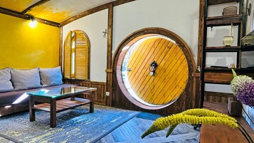 Quarto casal clássico | Cofres nos quartos, individualmente decorados