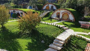 Deluxe Double Room | Garden view