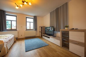 5 chambres, Wi-Fi, draps fournis