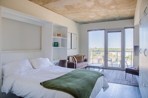 Desk, iron/ironing board, free WiFi, bed sheets