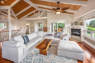 Napali Sunset Views+Pool/Spa + Bali Hai