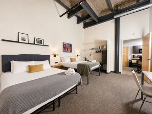 2 bedrooms, desk, iron/ironing board, free WiFi