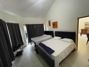 3 bedrooms, in-room safe, free WiFi, bed sheets