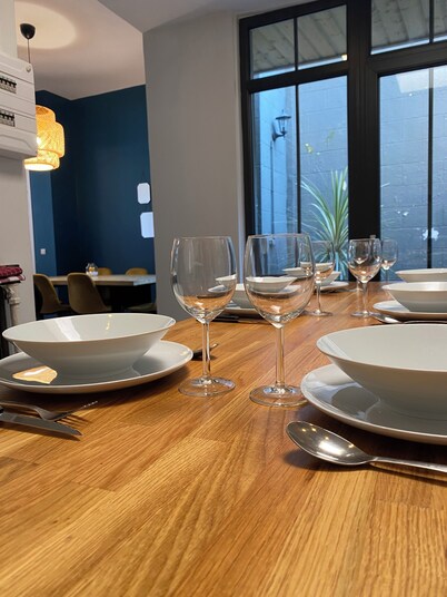 Charming 1920's house - 6 private bedrooms with bathroom 15 min from Lille