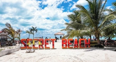 Luxe Private Pool Villa Near Secret Beach w/ In-Villa Meal Options + Concierge