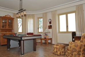 Villa | 4 soverom, skrivebord og lydisolert