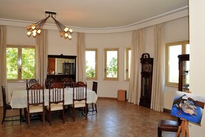 Villa | 4 soverom, skrivebord og lydisolert