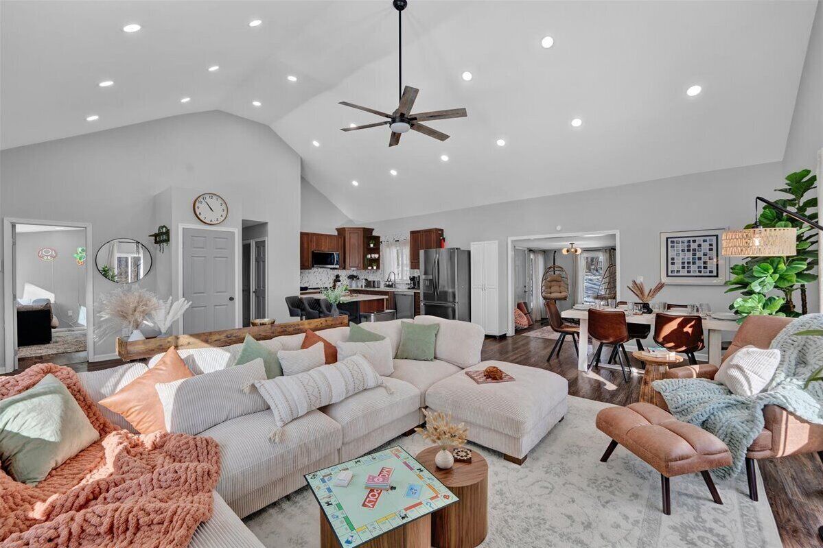 An expansive open layout, abundant natural sunlight. Comfy oversized sectional.