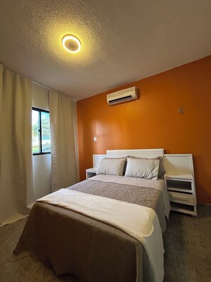 3 bedrooms, free WiFi, bed sheets - Quiet apartment in Alter do Chão for family and friends (Alter do Chão)