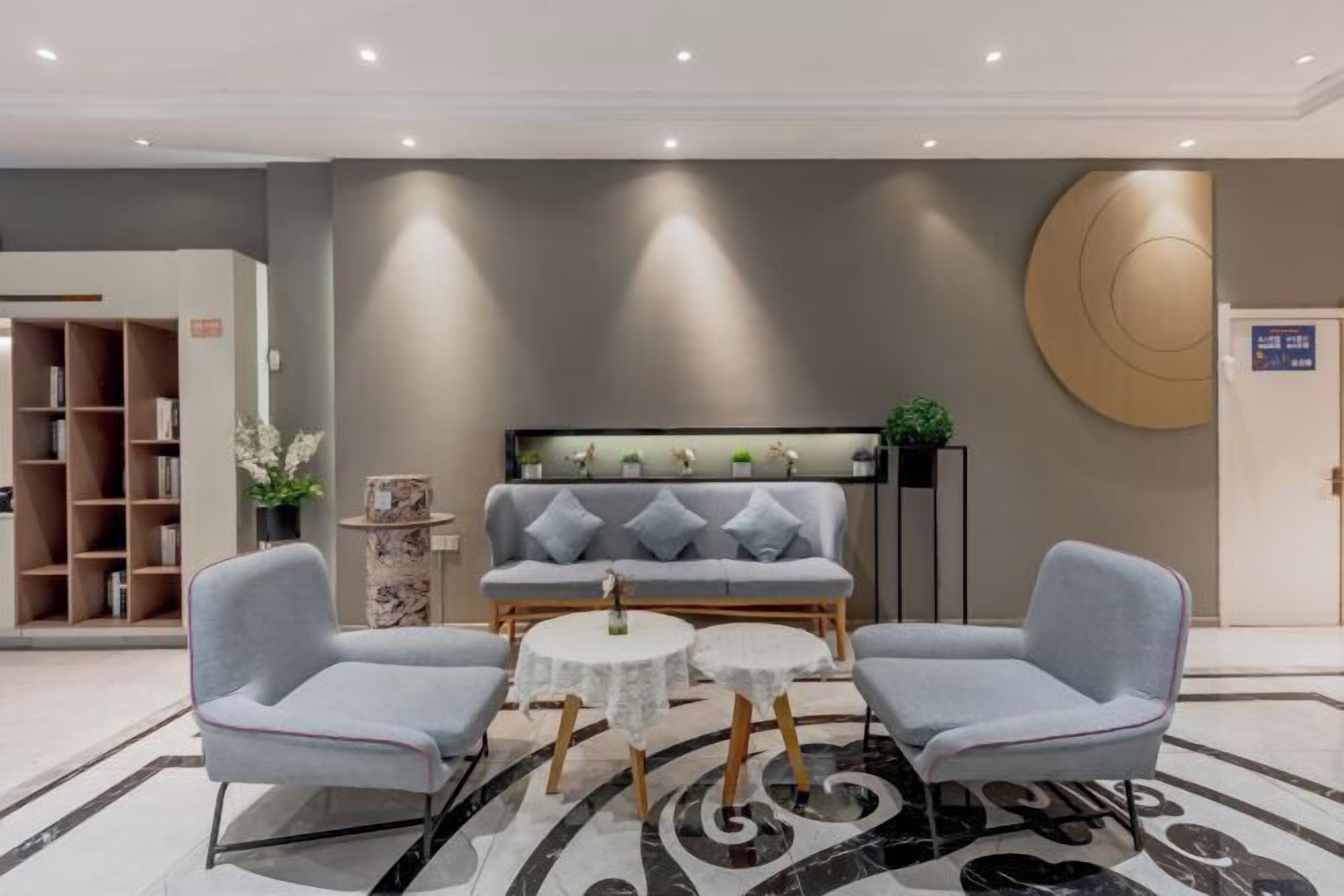 المنشأة من الداخل