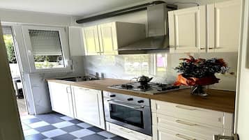 Four, plaque de cuisson, lave-vaisselle