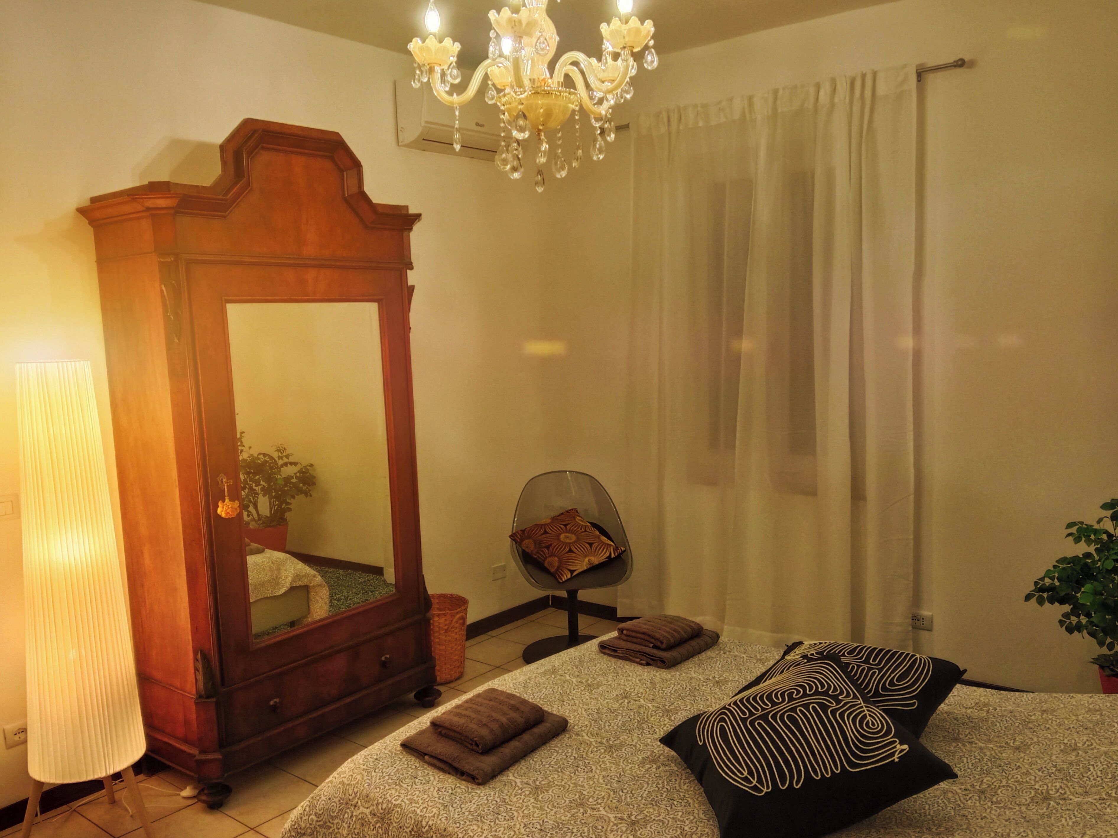 1 dormitorio, tabla de planchar con plancha, cuna de viaje y wifi