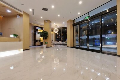 Lizun Select Hotel (Hebi Liyang Road Branch)