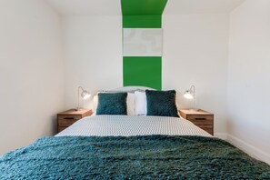 2 bedrooms, iron/ironing board, WiFi, bed sheets - Cozy 2-Bedroom Apartment (Milton Keynes)