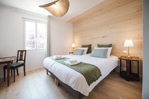 Rúmföt af bestu gerð, sérhannaðar innréttingar, sérvalin húsgögn