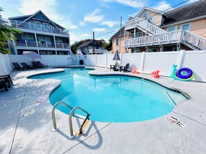Unclassified image, 2 of 35, button - We provide Linens! 3-bedrooms, AC, WiFi, Pool in Downtown Ocean City (Ocean City)
