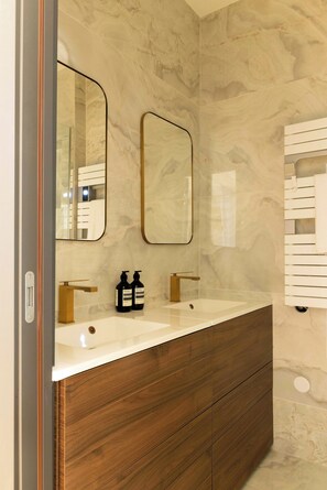 Apartemen | Kamar mandi