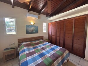 2 bedrooms, in-room safe, WiFi, bed sheets