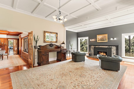Interior. Private Wing at Te Rangi Lodge with own entrance 5 minutes of SH2. Pet friendly.